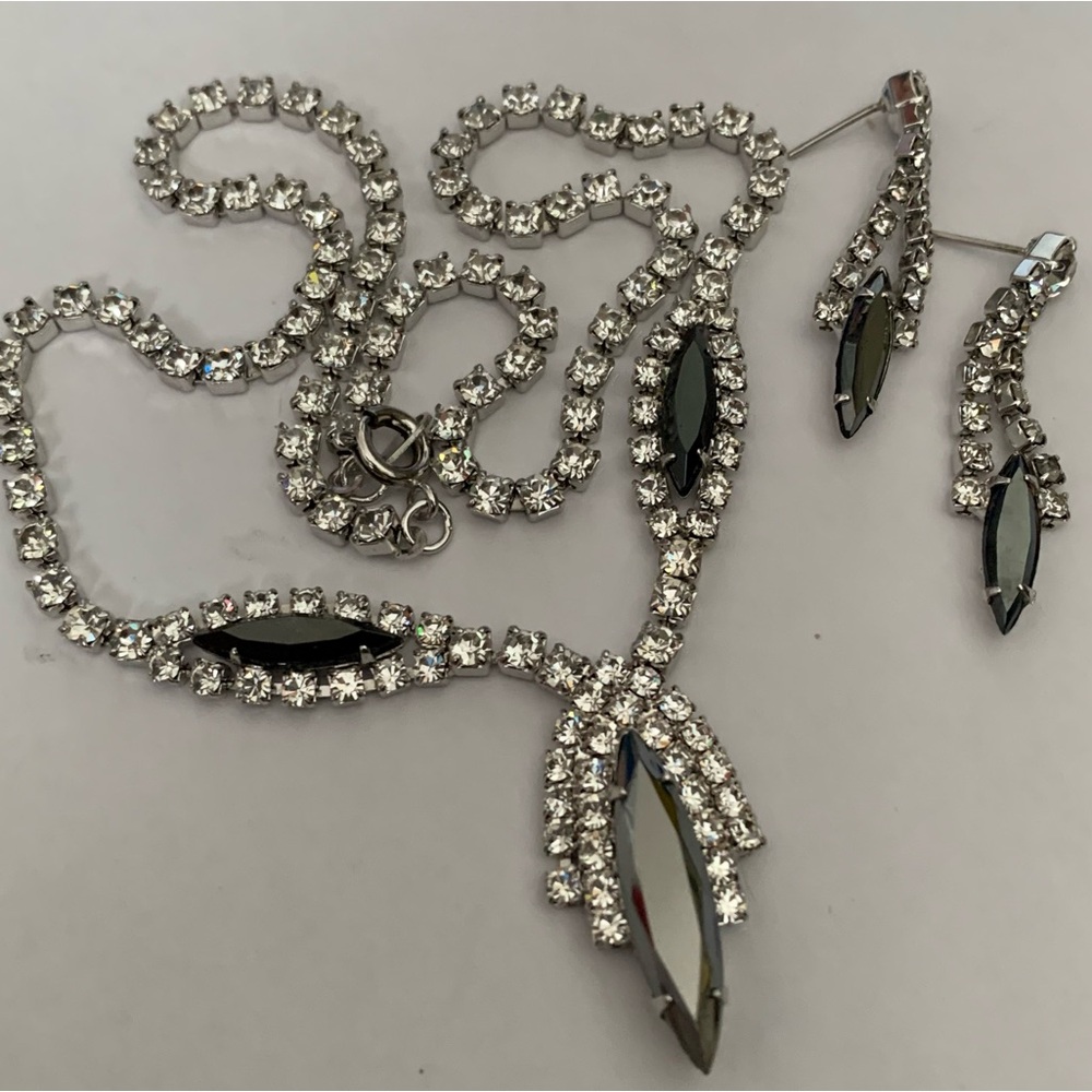 New vintage Alaskan Black Diamond Austrian crystal necklace & earrings